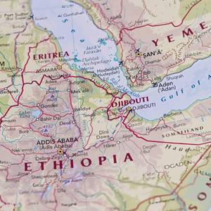 Houthis Stand Ready to Join Iran War, Additional Shipping Risk