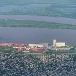 Argentina Grains Inspectors Strike Halts Shipments at Rosario Ports