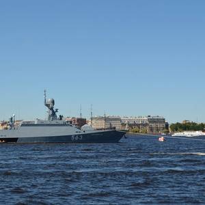 Military Groups Say They Set Fire to Russian Warship