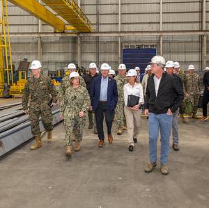 Chief of Naval Operations Tours Austal USA