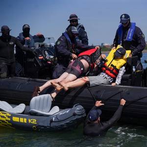 170 Arrested in Coal Ship Blockade