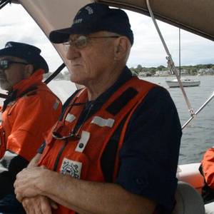 Coast Guard R&D Center Receives Auxiliary Integration Award