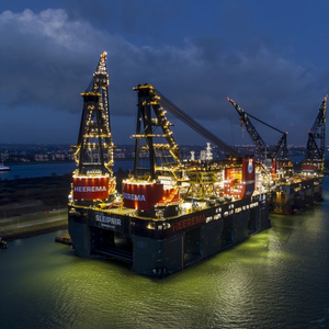Shore Power On, Engines Off for Heerema's Giant Crane Vessels Sleipnir and Thialf