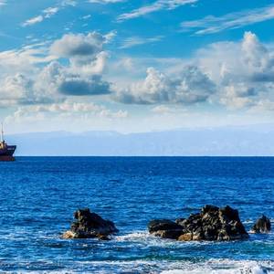 France Investigates Suspected Shadow Fleet Tanker Anchored Off Coast