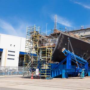 SHI Stops Making Blocks for Russian Shipyard's LNG Carriers