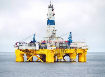 A drilling ship Polar Pioneer in the Chukchi Sea, August 2015 (Photo: Mark Fink / Shell)