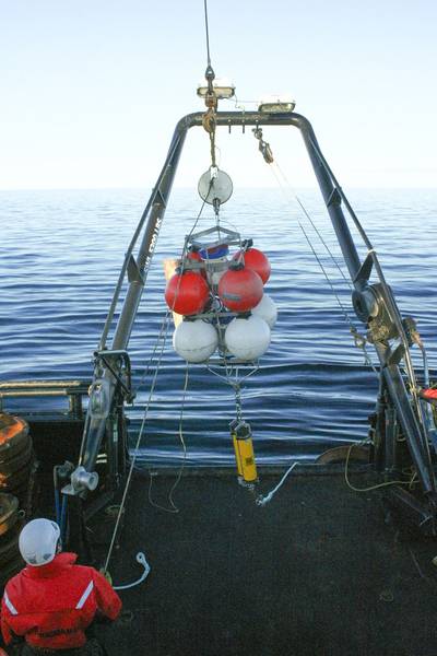 A vessel operated by Olgoonik/Fairweather deploys an Acoustic Doppler Current Profiler (ADCP) to measure temperature, salinity, and ocean current speed and velocity. (Photo: Olgoonik/Fairweather ADCP)