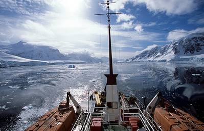 Akademik Shokalskiy: Photo courtesy of owners/charterers Expeditions Online