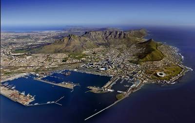 Cape Town South Africa Peninsula and Port (Photo: Alain Proust, SA)