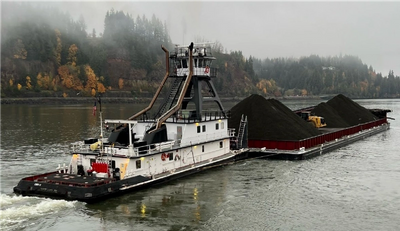 Cindy B and St. John underway after the contact with the Beaver Dock. (Source: Columbia Pacific Bio-Refinery)