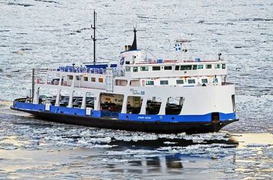 The ice class passenger ferry Lomer-Gouin was coated with Ecospeed on the Isle-aux-Coudres in Québec, Canada.