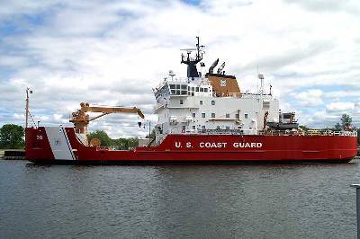Coast Guard Cutter Mackinaw (Photo: USCG)