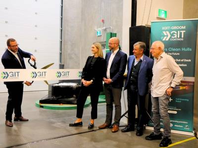 GIT Coatings CEO, Mo AlGermozi, cutting the ribbon of the company’s new HQ and production facility in Dartmouth, Nova Scotia, Canada. Mo is pictured with Jennifer Fuccillo (Invest Nova Scotia), Matt Stanley (Business Development Canada), John Risley (CFFI) and Jim Spatz (Southwest Properties Limited). © GIT Coatings
