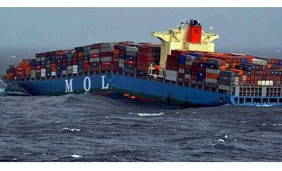 MOL Comfort before sinking: Photo courtesy Indian Coast Guard