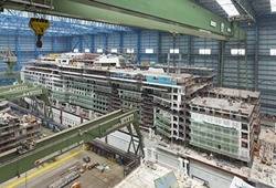 Cruise Ship Construction Meyer Werft: Credit MW