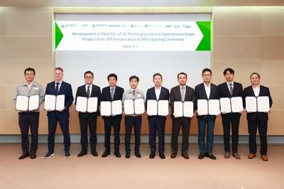 Darren Leskoski (second from left), ABS Vice President, Regional Business Development, joins other project partners at the MOU signing in Busan.