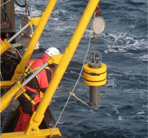 Deployment of Arctic AMAR recorder (photo courtesy Fugro GEOS Ltd)