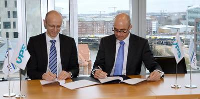 DNV GL & VPS signing Fuel Analytics solution - Büssow (left) and Rohaan (Photo: DNV GL)