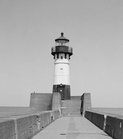 Duluth Harbor North Pier Light (U.S. Library of Congress photo)