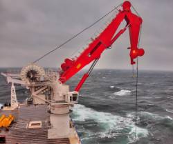 Safe and efficient MacGregor 250-tonne AHC subsea crane