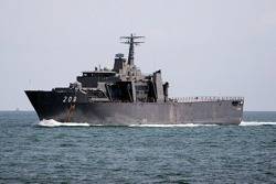 Endurance-class warship: Photo courtesy SSN