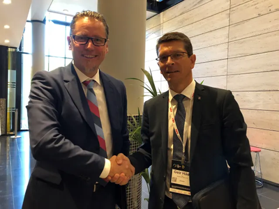 Remi Eriksen, Group President and CEO of DNV GL with KONGSBERG President and CEO Geir Håøy (Photo: Kongsberg)