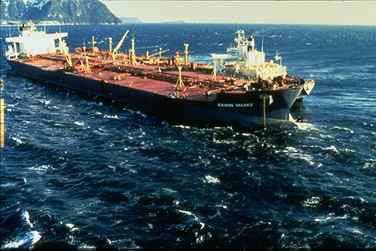 'Exxon Valdez' Photo credit NOAA