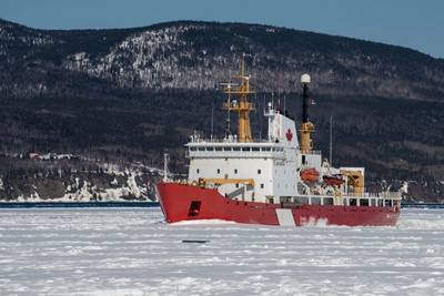 File image of a Canadian Coast Guard icebreaker (CREDIT: AdobeStock / © Dennis Comeau