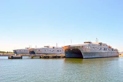 File photo: Expeditionary Fast Transport vessels, USNS Spearhead (T-EPF 1), USNS Choctaw County (T-EPF 2) and USNS Fall River (T-EPF 4). (Photo: Brian Suriani / U.S. Navy)
