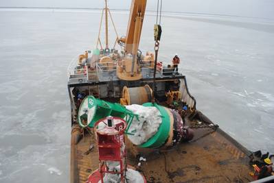 FILE PHOTO: Members of the Coast Guard Cutter William Tate perform buoy tending operations on the Delaware River (Photo: U.S. Coast Guard)