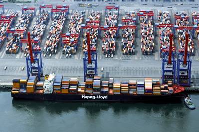 File photo of the Yantian Express (Photo: Hapag Lloyd)