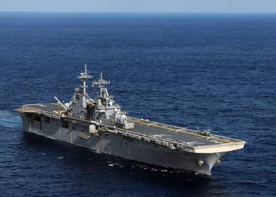 File photo: U.S. Navy amphibious assault ship USS Essex (Photo: Mark Alvarez / U.S. Navy)