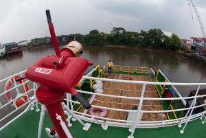 Fire nozzle overlooking aft deck on the Peacock Satu. Photos by Haig-Brown courtesy of Cummins Marine