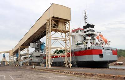 Fraserborg loading wheat bound for Italy at the Riverland Ag Corp. terminal in Duluth, Minnesota, on June 15, 2020. (Photo: Duluth Seaway Port Authority)