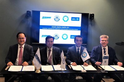 From left to right: Odin Kwon, Daewoo Shipbuilding & Marine Engineering, Deog Hee Doh, Korea Maritime and Ocean University, Naoki Mizutani, NAPA and Marko Dekena, AVL LIST signing the co-operation agreement at Nor-Shipping 2019 exhibition in Oslo.  (Photo: NAPA)