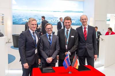 From right to left: Dr. Torsten Büssow, head of the performance management unit at DNV GL and Albrecht Grell, head of DNV GL’s Maritime Advisory division sign a cooperation agreement with Ole Skatka Jensen, CEO of Marorka and Dr. Bjarki Andrew Brynjarsson, COO of Marorka at the SMM.