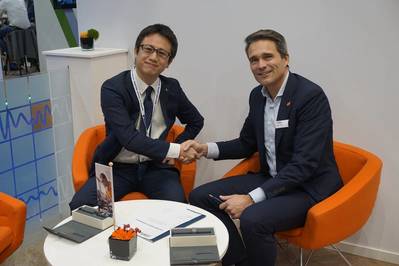 Furuno's Shinya Tamura with Radio Holland Group's Maarten Tromp. (Photo: Radio Holland)