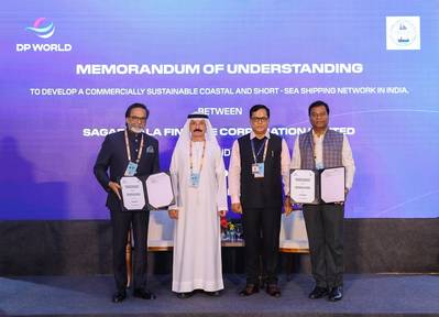 (L-R) Ganesh Raj, Global COO - Marine Services, DP World, H.E. Sultan Ahmed bin Sulayem, Group Chairman and Chief Executive Officer of DP World, Shri Sarbananda Sonowal, Union Minister of Ports, Shipping and Waterways (MoPSW) and S. T. Selvam, Director (Projects), Sagarmala Finance Corporation Limited. © Unifeeder/DP World