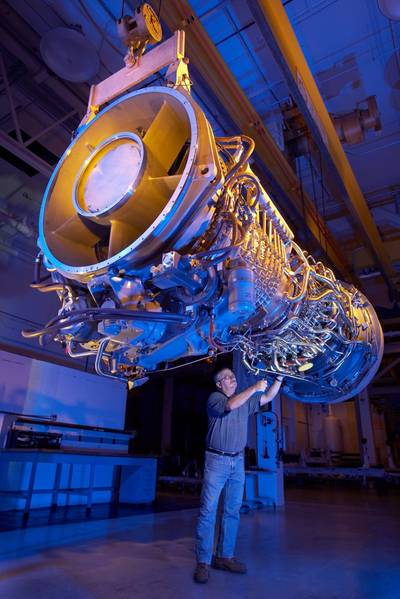 Gas Turbine Engine LM2500+G4: Photo credit GE