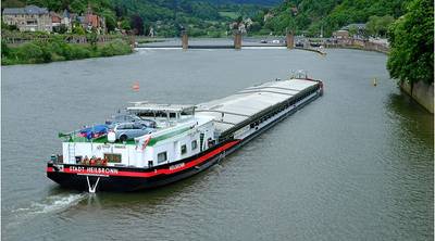 Germany – Waterway Barge: Photo CCL attributed to Gerd W. Zinke