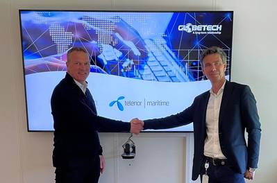 Hans Eirik Onarheim, CEO at Globetech, and Lars Erik Lunøe, CEO Telenor Maritime (Photo: Telenor Maritime)