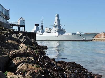 HMS Defender: Photo credit UK MOD