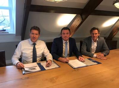 Johan van Beek, managing director EMAR Offshore Services, Vincent de Maat, sales manager Damen and Wilbert Versteeg, commercial director EMAR Offshore Services, during the contract signing for a Damen ASD Tug 2811.  Photo: Damen