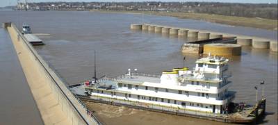 Kevin Michael under way at the Melvin Price Locks and Dam after the casualty. (Photo: U.S. Coast Guard)