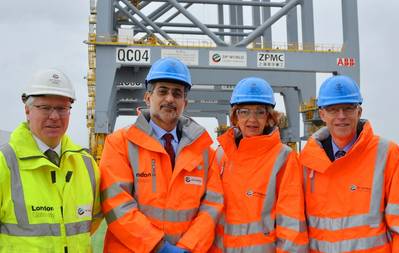 Left to right: London Gateway CEO Simon Moore, DP World Group CEO Mohammed Sharaf, The Lord Mayor of the City of London Fiona Woolf, and The Lord Mayor’s Consort Nicholas Woolf.