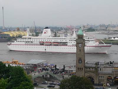 Cruise Liner 'Deutschland':Photo credit Wikipemedia CCL