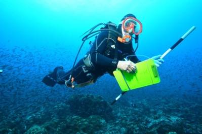 Marine Scientist at Work: Photo credit Perseus Award