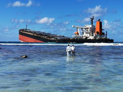 MV Wakashio ran aground on a coral reef off Mauritius, spilling 1000 tonnes of a new type of marine fuel oil, Image courtesy Curtin University