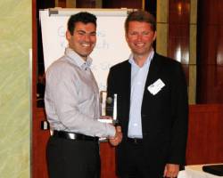 Photo: GL Compit Award Laureate 2011 Denis Morais (left) receives the award from Albrecht Grell, Executive Vice President Maritime Solutions Germanischer Lloyd