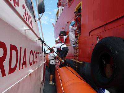 (File photo: GUARDIA COSTIERA)